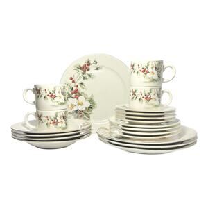 Gibson “Yuletide” 20-Piece Ceramic Dinnerware Set, Service for 4 Christmas